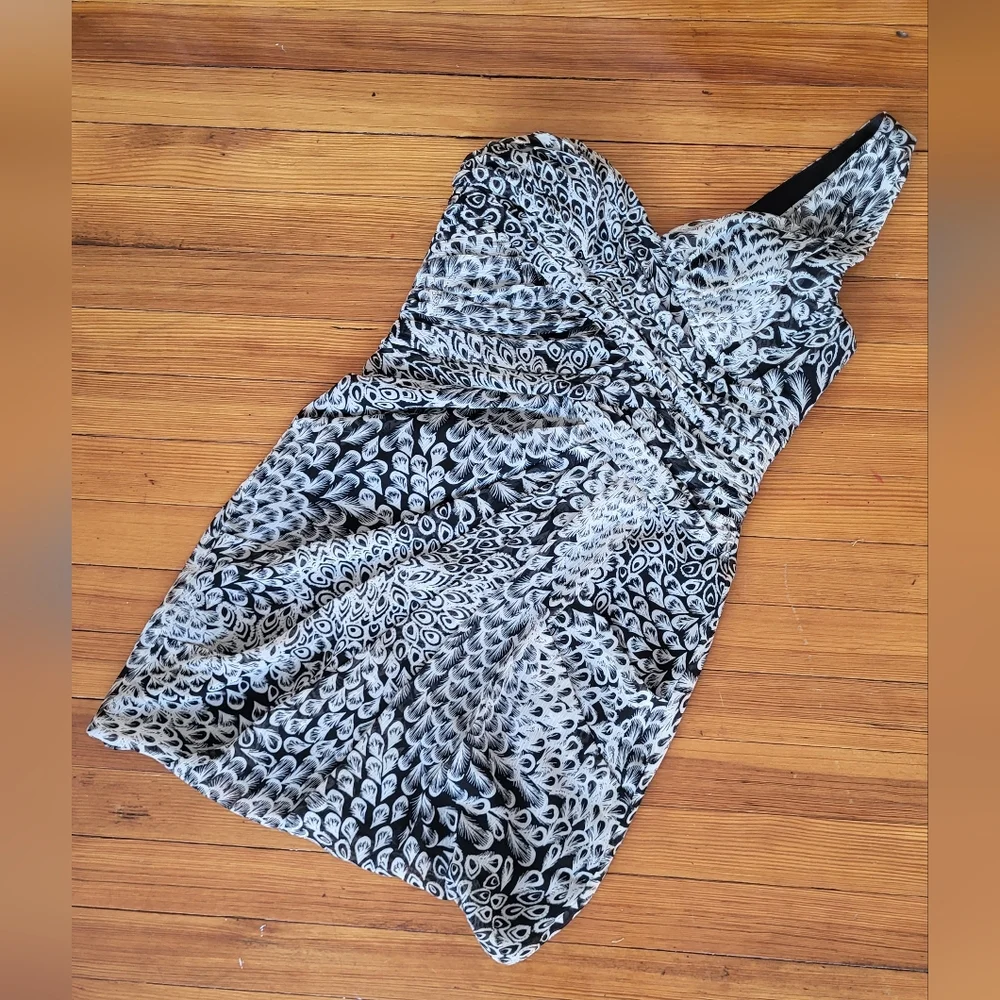 Max & Cleo Black and Cream One Shoulder Cocktail Dress - Picture 1 of 5